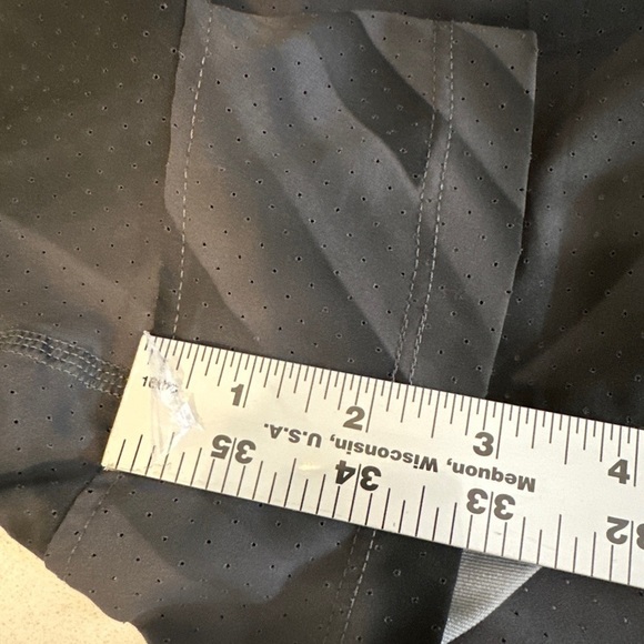 Nike Womens 2 in 1 Woven Tennis Shorts - Base Grey color size Medium - Picture 8 of 10